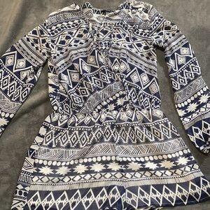 Long sleeve short romper